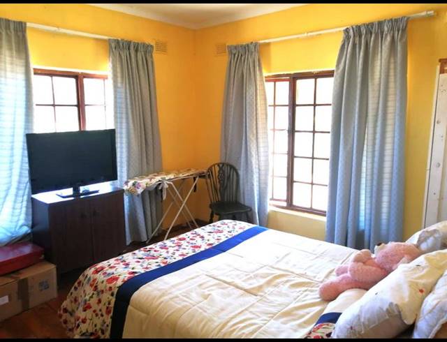 5 BEDROOM HOUSE FOR SALE IN SEA PARK